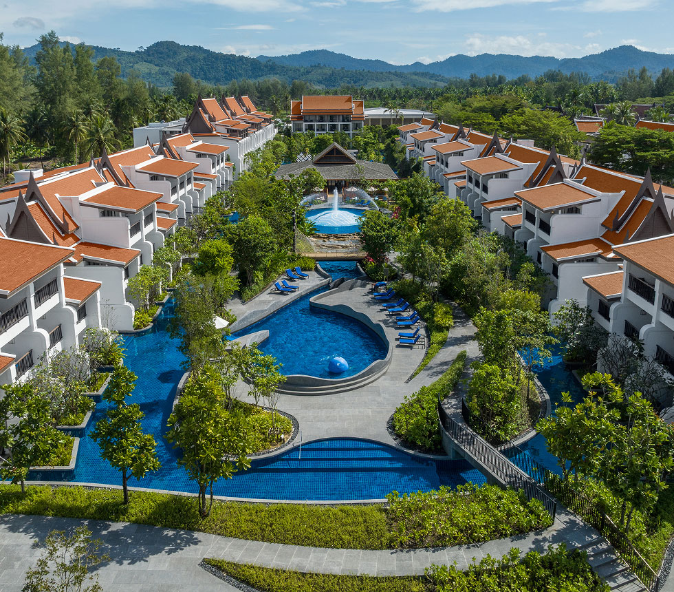 Marriott's Bali Nusa Dua Terrace Main Pool & atomic 17 Pool Bar